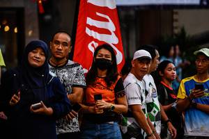 BIB: 113
                            <button type="button" onclick="openModal(21897859)" class="btn btn-primary btn-sm float-right btn-popup" data-toggle="modal" data-target=".modal-high-quality">
                        <i class="fas fa-shopping-cart"></i> Add to Cart
                    </button>
                                            <button type="button" onclick="isThisMe(21897859, true)" class="btn btn-success btn-sm float-right btn-popup btn-isme hidden" data-toggle="tooltip" data-placement="bottom" title="นี่คือรูปของคุณใช่ไหม คลิกที่นี่เพื่อเอาเข้าอัลบั้ม">
                        <i class="fas fa-plus"></i> Add to album
                    </button>
                    <button type="button" onclick="isThisMe(21897859, false)" class="btn btn-warning btn-sm float-right btn-popup btn-isnotme hidden">
                        <i class="fas fa-ban"></i> Remove from album
                    </button>